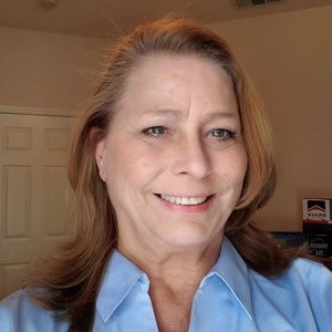 Meet your Posher, Deborah